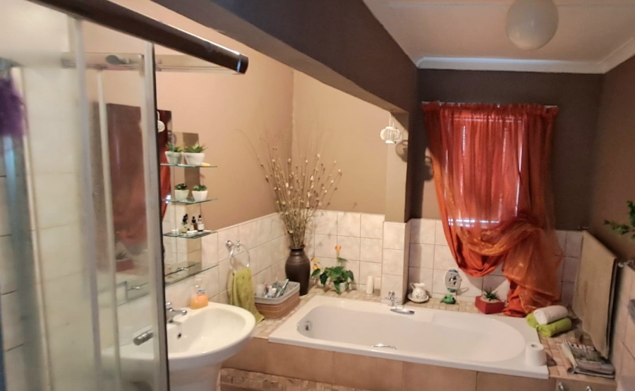 4 Bedroom Property for Sale in Retief Eastern Cape